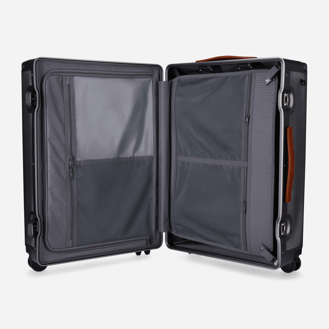 Medium Check-In 67cm (70 L)
