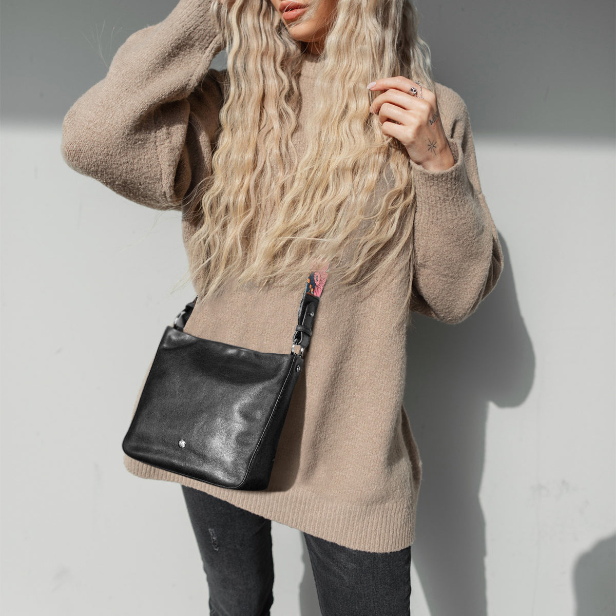 Geneva Compact Handbag