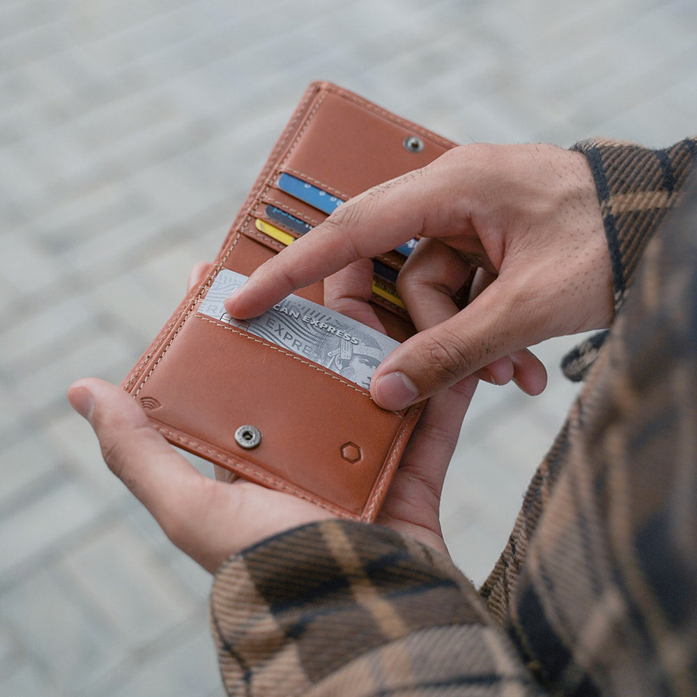 Slim Bifold Wallet with Coin, Tan Wallet ROMA    - Jekyll and Hide Australia